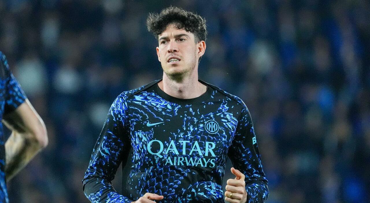 Bastoni non si presenta ai pm, sentito Calafiori. Le testimoni: «Salamone ci afferrava e portava ai tavoli dei calciatori»