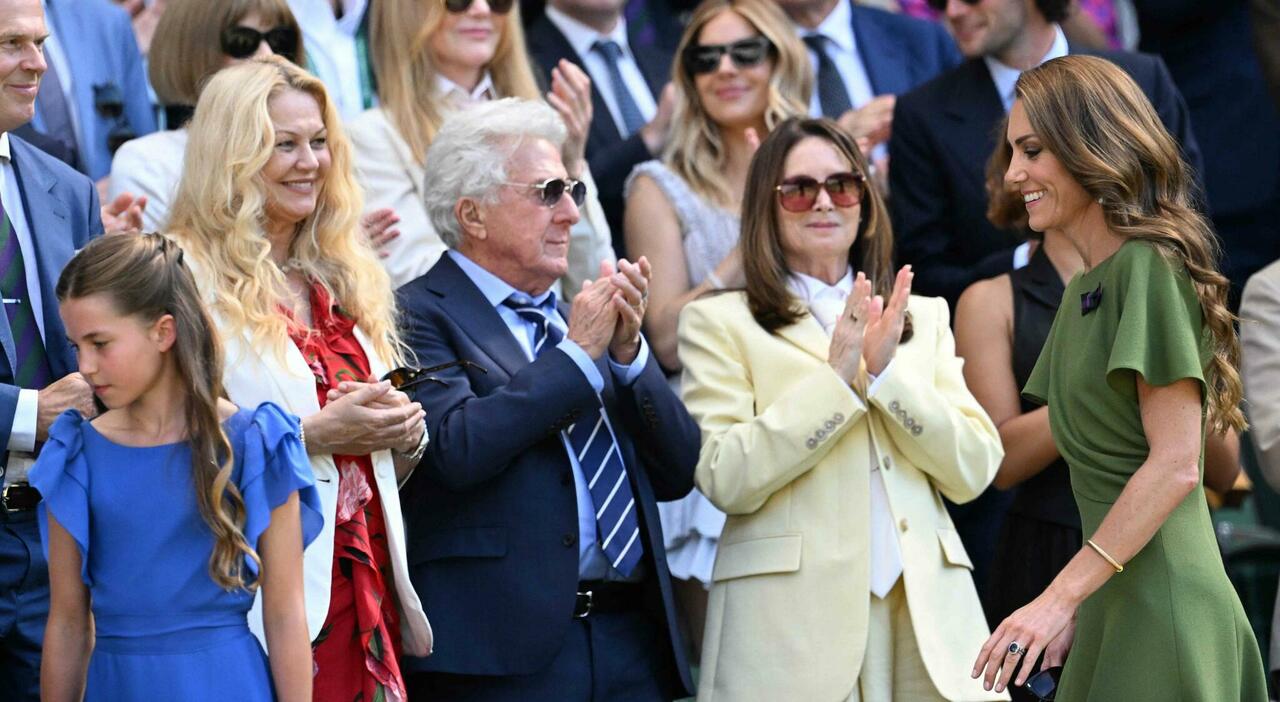 Wimbledon, i vip in tribuna per Sinner-Zverev: da Kate a Dustin Hoffmann e Merz. Il box stellare sul Centre Court