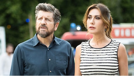 Tre di troppo, la commedia con Fabio De Luigi e Virginia Raffaele stasera in tv