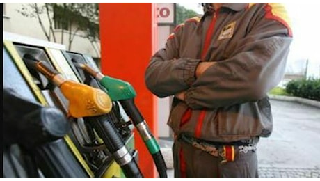 Fine sconto accise, nelle Marche la benzina sale a 2,014 euro