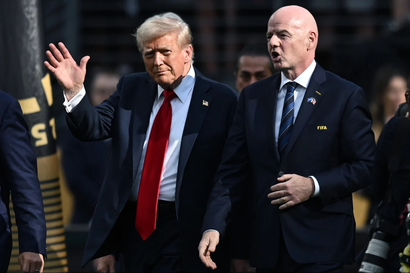 Trump consegnerà la coppa del Mondo rompendo il protocollo: la finale è già una partita di potere