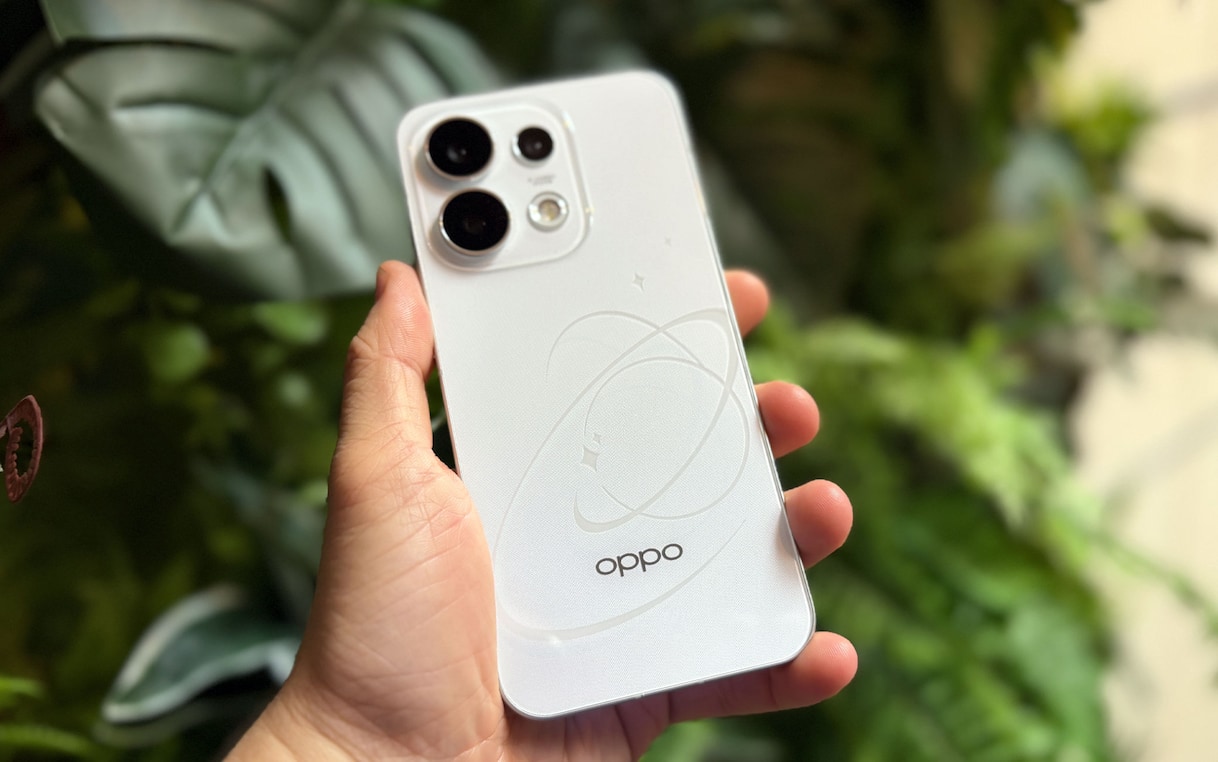 OPPO Reno16 Pro, il mini-flagship che sfida i giganti