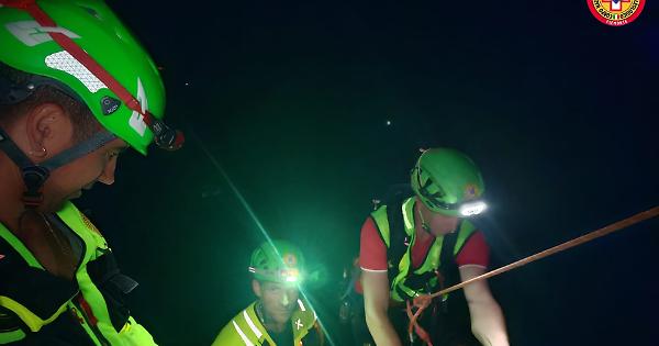 Precipita da un salto di rocce, la tragica scoperta dopo una notte di ricerche