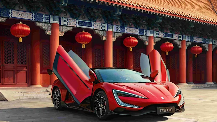 Byd sfida Ferrari: «La nostra Yangwang U9 batte Luce» - Corriere della Sera