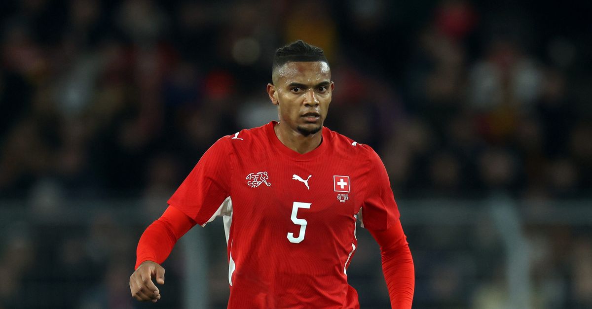 Akanji: “Mai visto un arbitraggio così a senso unico. Ha fischiato tutto a loro favore”