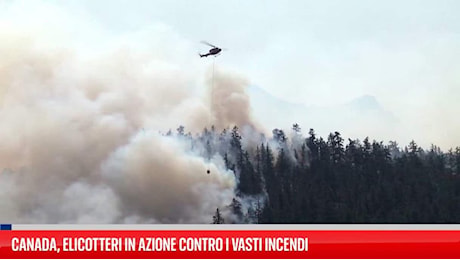 Canada, elicotteri in azione contro i vasti incendi