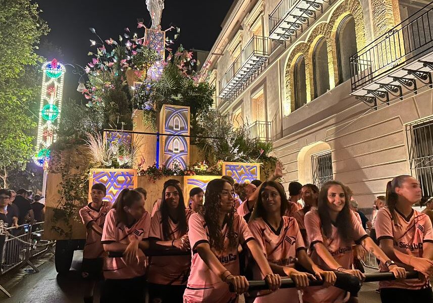 Palermo celebra la sua patrona, la diretta del 402° Festino di Santa Rosalia