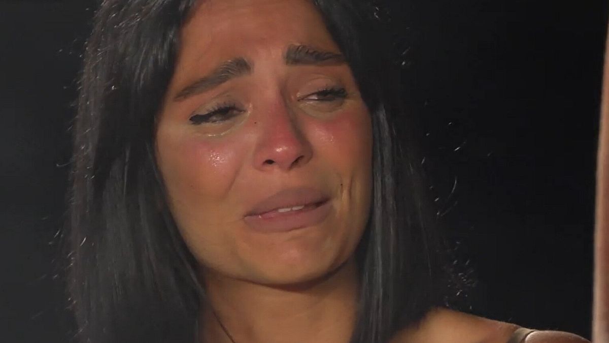 Temptation Island, il bagno in piscina tra Danilo e Giulia fa infuriare Francesca: La guarda come guardava me