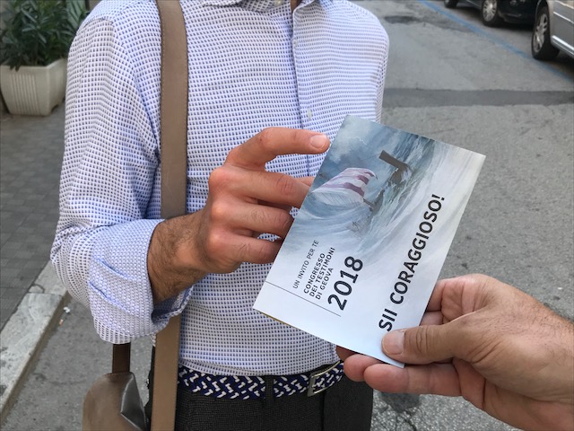 Testimoni di Geova del Piceno verso il congresso di Rimini. Campagna di inviti in tutta la provincia